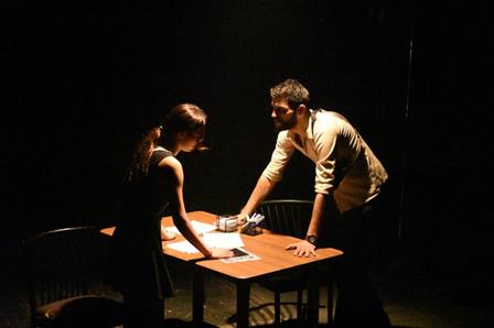 روبيرتو زوكو مسرحية سورية مقتبسة تستعرض طقوس العنف